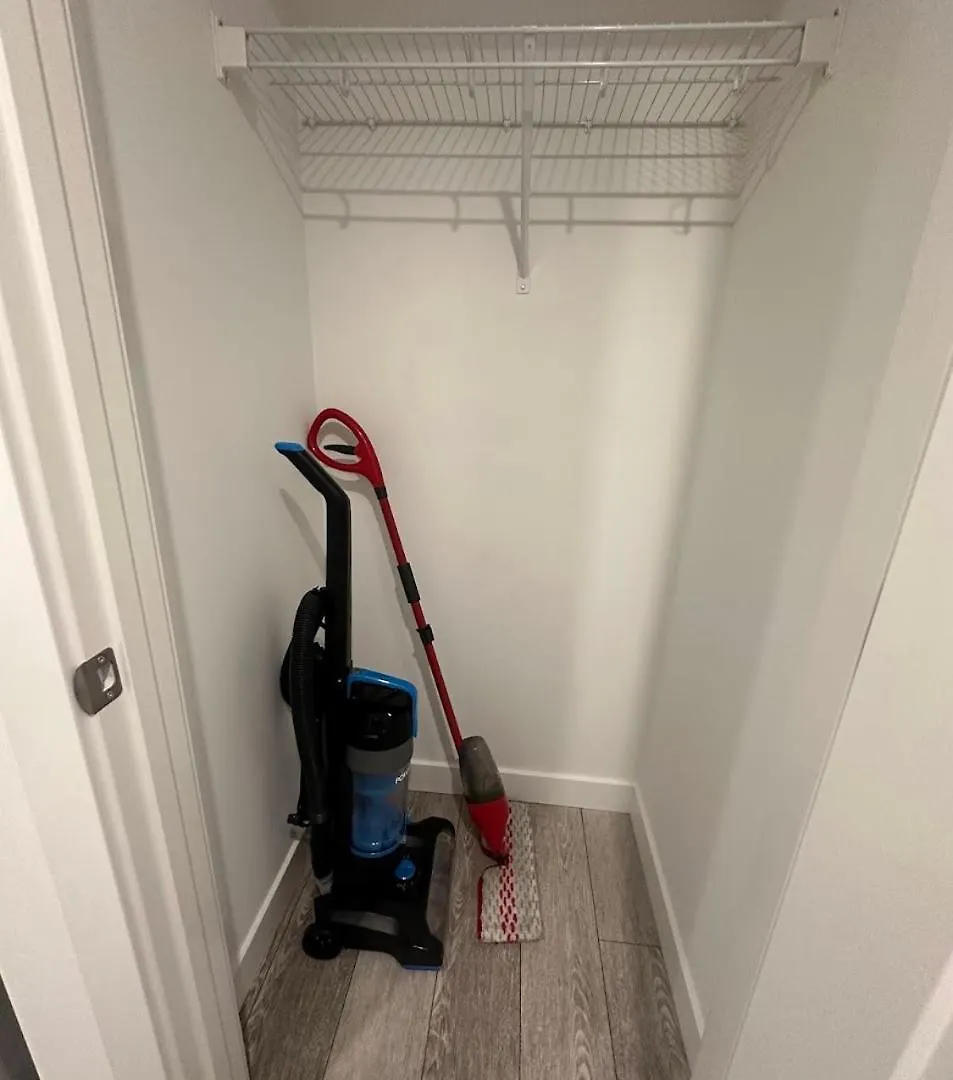 Spacious 2 Bedroom & Kitchen Basement Apartment Near Airport Calgary